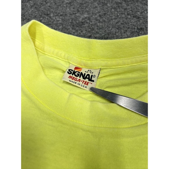 Vtg 90's The Golleria Mall Dallas Yellow Graphic T-Shirt Single Stitch Size XL - Picture 5 of 8